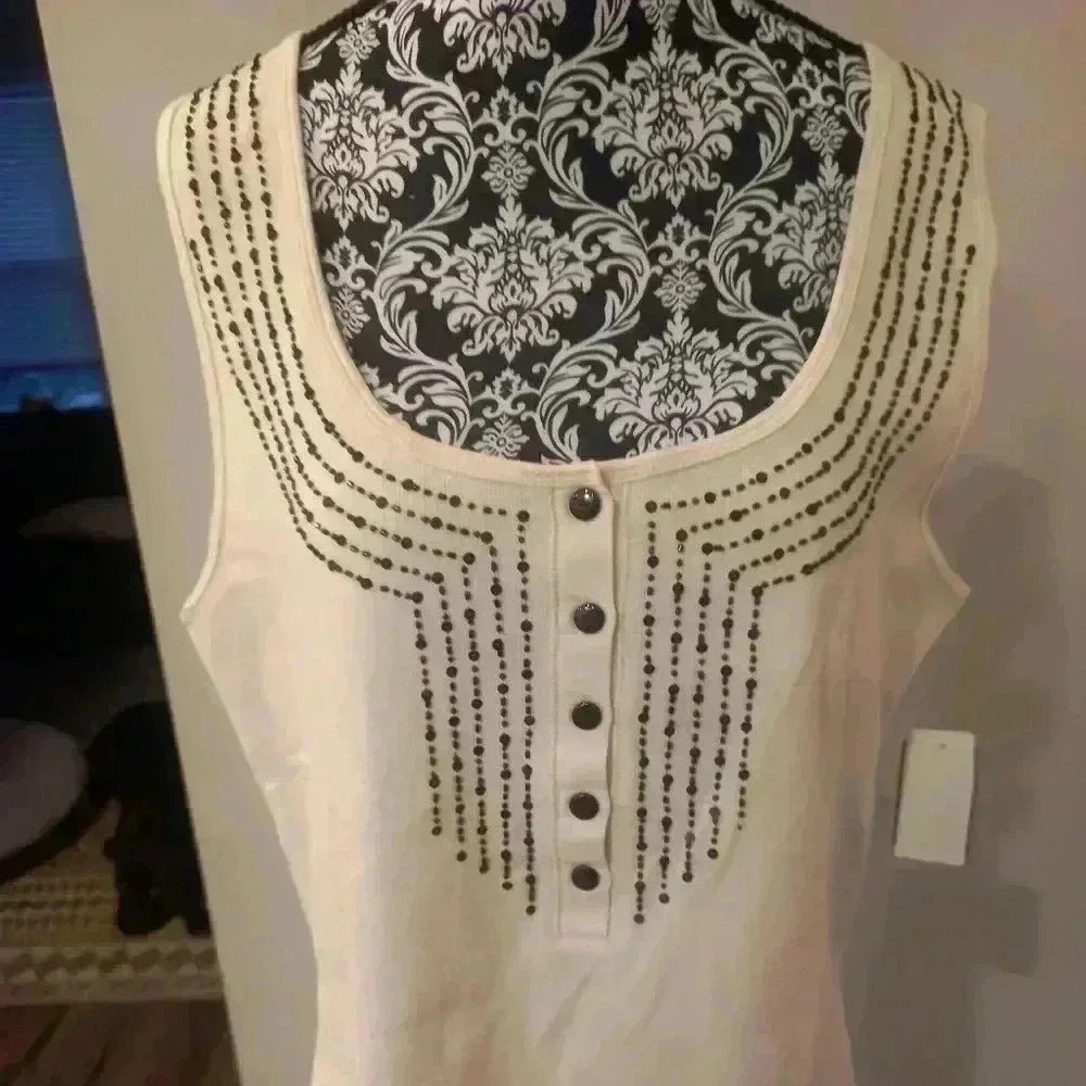 Spanner  sleeveless top